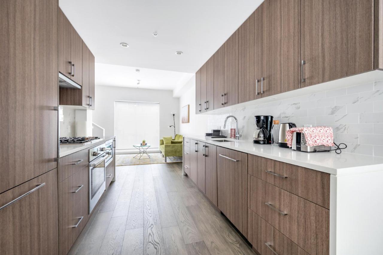 New 3Bd Townhouse Near Qe Park Vancouver Exterior photo
